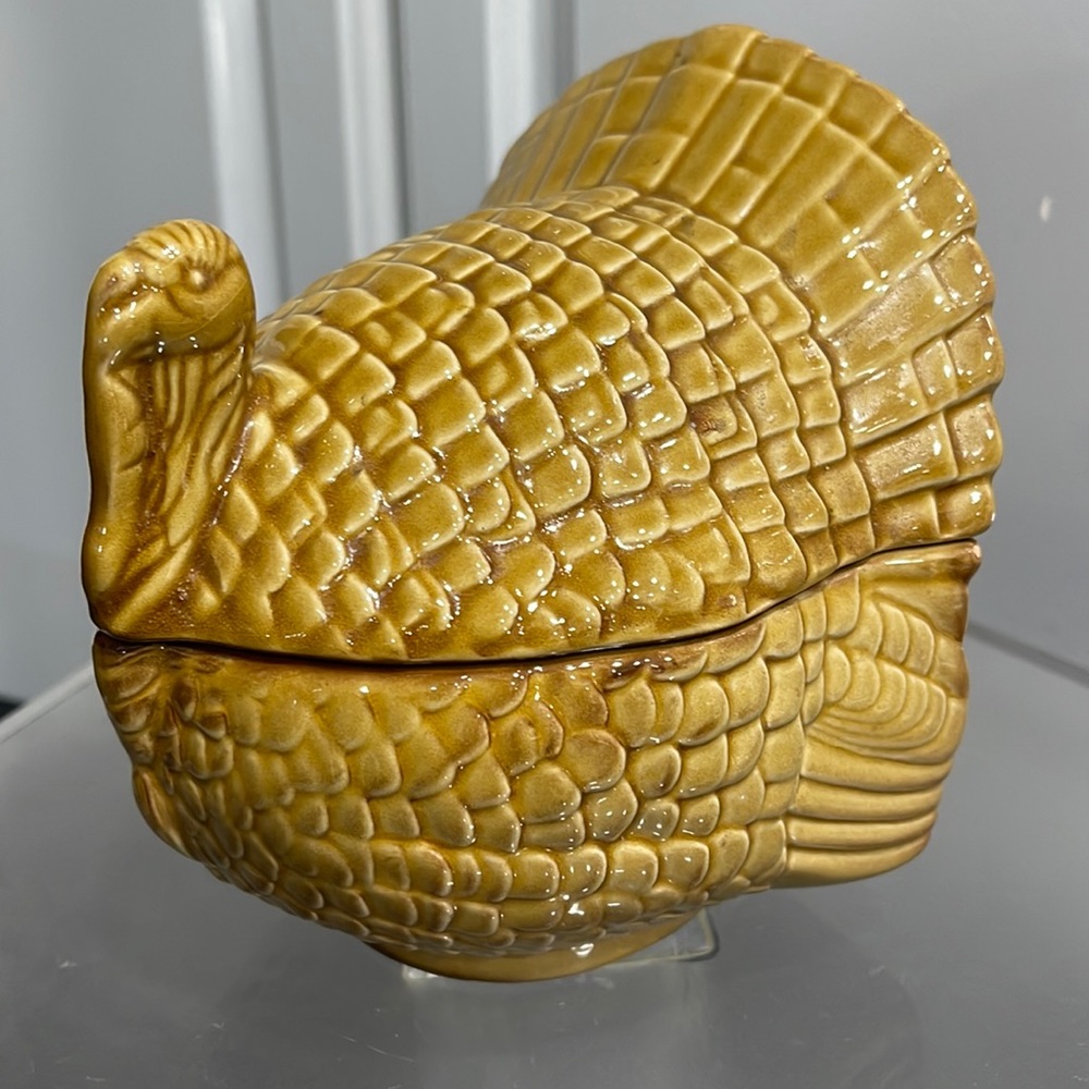 Indoor Outfitters Ceramic Turkey Dish 2 parts lid &  bottom